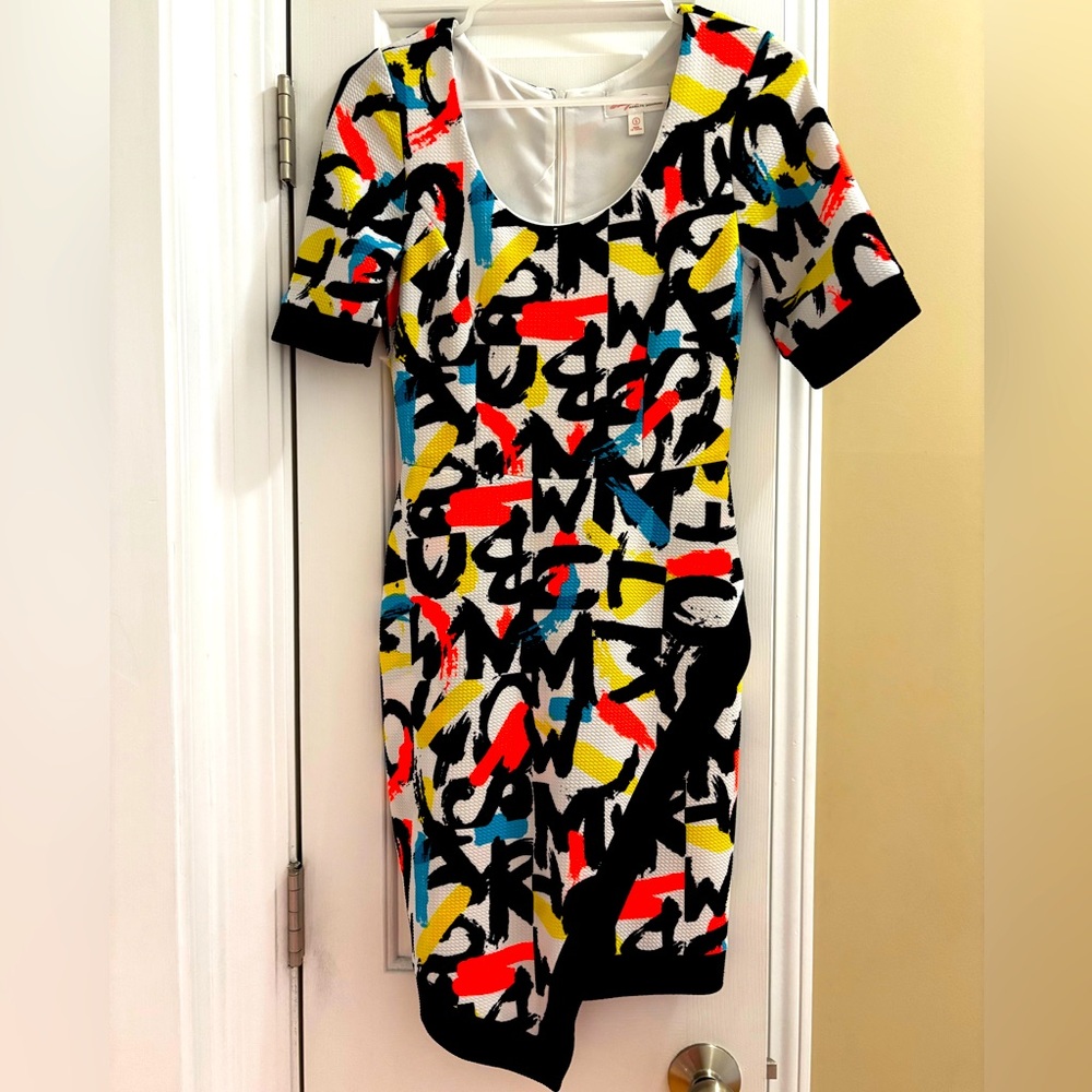 Mini Dress with Abstract Design. - Picture 2 of 5
